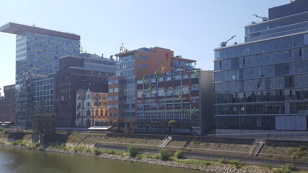 Apartment H2 Duesseldorf Bagian luar foto